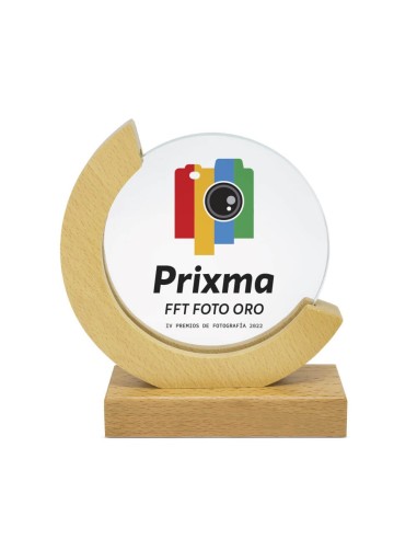 Trofeo circular de cristal y madera