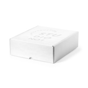 Caja de presentación blanca grande | Packaging personalizado 2