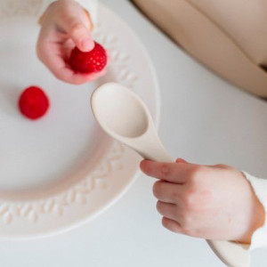 Cuchara infantil de silicona 2