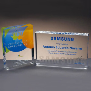 Trofeo bloque de metacrilato | Taco de metacrilato a color 2