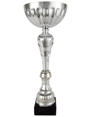 Copa deportiva plateada con columna calada