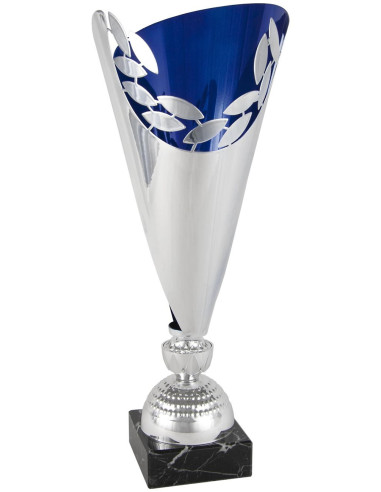 Copa deportiva plateada con laurel troquelado