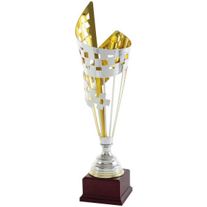 Copa deportiva con bandera troquelada plateada y dorada