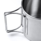 Taza de camping metálica con asas plegables