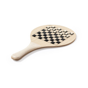 Palas de playa con tableros de ajedrez, damas y parchís 2