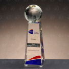 Trofeo de cristal con bola del mundo | Trofeo torre de cristal