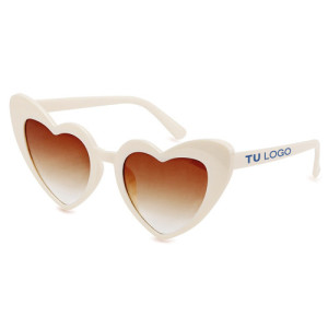 Gafas de sol en forma de corazón