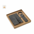 Set de tarjetero y llavero de metal y poliéster reciclado
