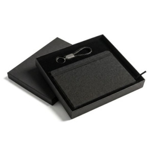 Set de libreta A5 y llavero con cable de carga USB-C