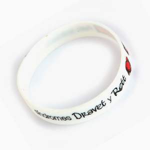 pulsera personalizada de silicona blanca